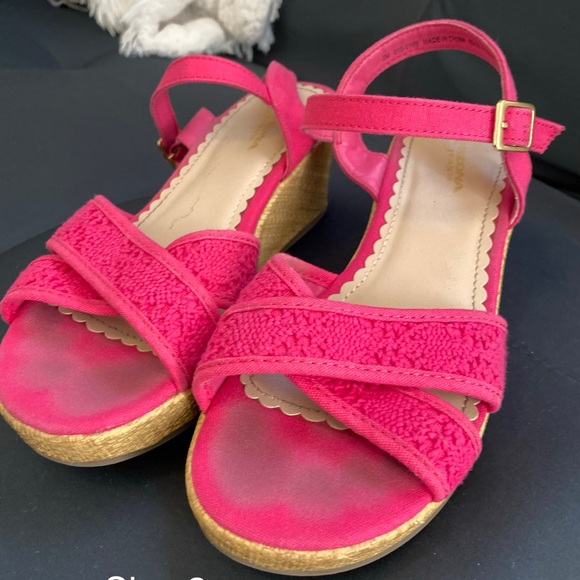 girls pink wedges